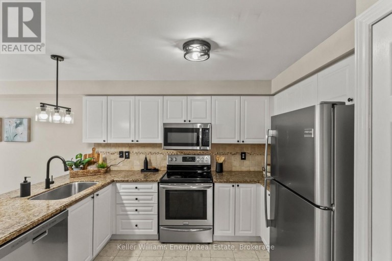 35 VIRGINIA DRIVE, Whitby (Pringle Creek), Ontario, L1R2X9