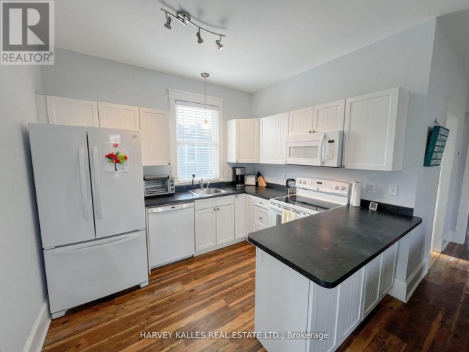 24 BUTTERNUT LANE, Prince Edward County (Athol Ward), Ontario, K0K1P0