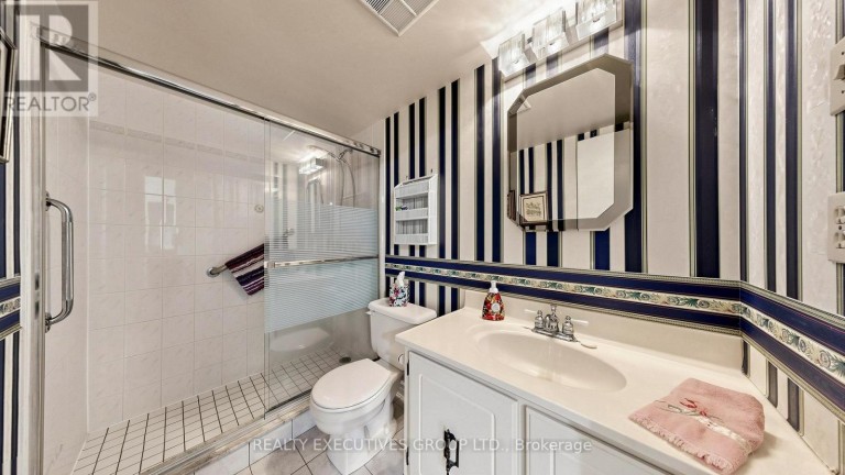 206 - 8111 YONGE STREET, Markham (Royal Orchard), Ontario, L3T4V9