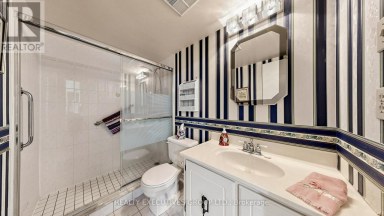 206 - 8111 YONGE STREET Markham (Royal Orchard) Ontario photo 23