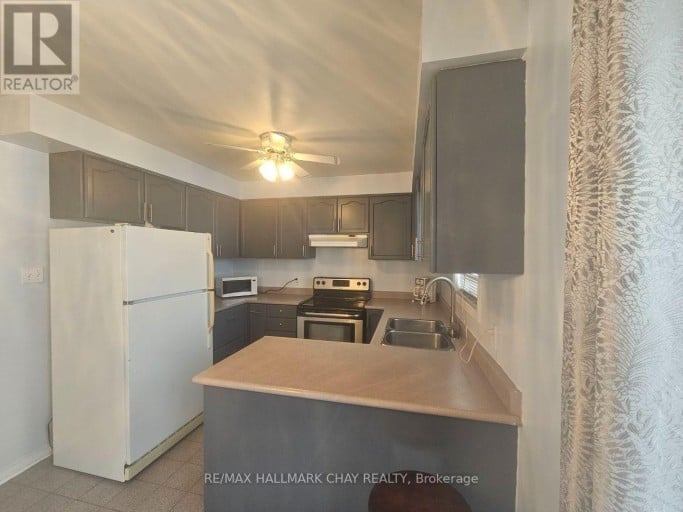 23 MORTON CRESCENT, Barrie (West Bayfield), Ontario, L4N7T4