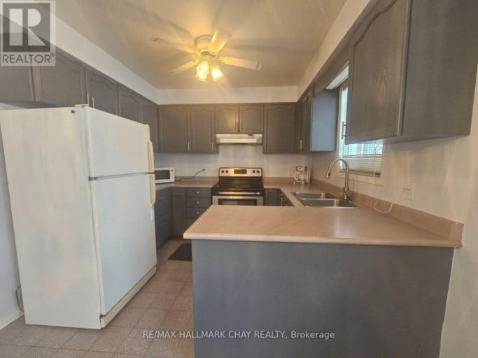 23 MORTON CRESCENT, Barrie (West Bayfield), Ontario, L4N7T4