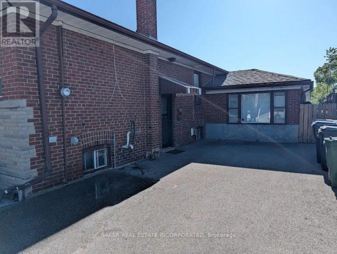 4 NORDIN AVENUE, Toronto (Islington-City Centre West), Ontario, M8Z2B1