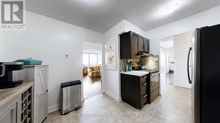 2402 - 85 EMMETT AVENUE, Toronto (Mount Dennis), Ontario, M6M5A2