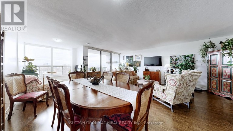 2402 - 85 EMMETT AVENUE, Toronto (Mount Dennis), Ontario, M6M5A2