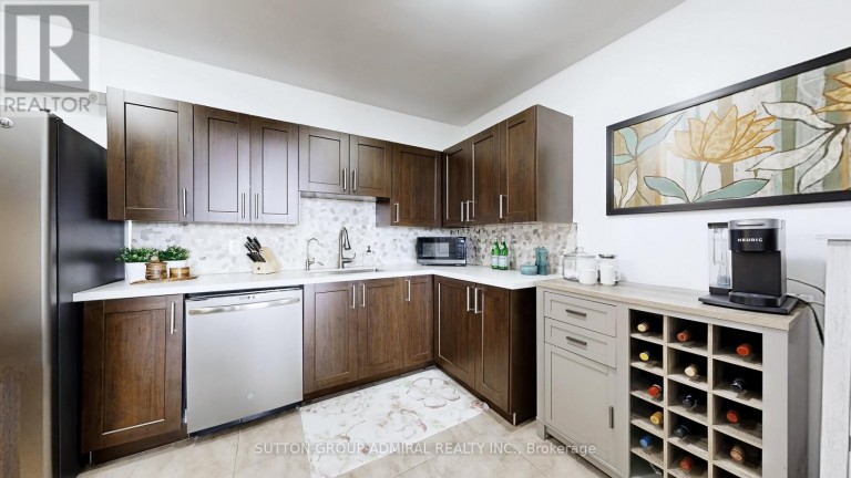 2402 - 85 EMMETT AVENUE, Toronto (Mount Dennis), Ontario, M6M5A2