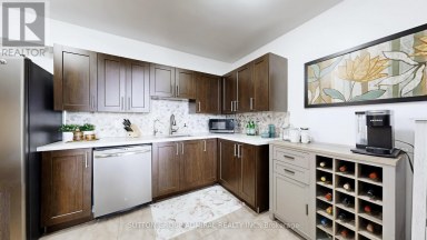 2402 - 85 EMMETT AVENUE Toronto (Mount Dennis) Ontario photo 9