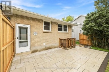 B - 5 JANE STREET Cobourg Ontario photo 9
