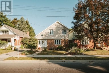 150 MONTGOMERY STREET Peterborough (Otonabee Ward 1) Ontario photo 1