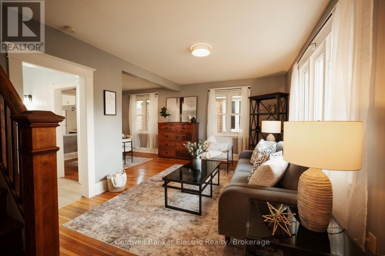 150 MONTGOMERY STREET, Peterborough (Otonabee Ward 1), Ontario, K9J1W9