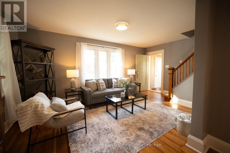 150 MONTGOMERY STREET, Peterborough (Otonabee Ward 1), Ontario, K9J1W9