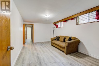 69 CASTLEBURY CRESCENT Toronto (Bayview Woods-Steeles) Ontario photo 16