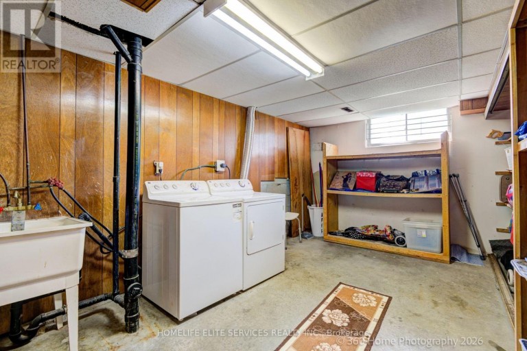 69 CASTLEBURY CRESCENT, Toronto (Bayview Woods-Steeles), Ontario, M2H1W7