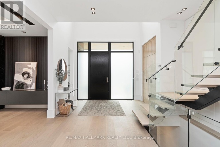1403 WREN AVENUE, Oakville (WO West), Ontario, L6L2V7