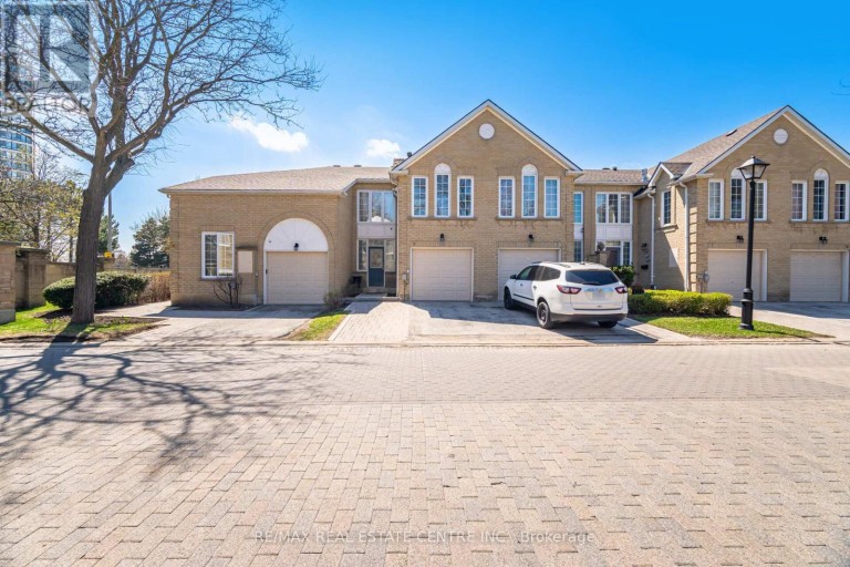 2 - 3 HARTNELL SQUARE, Brampton (Central Park), Ontario, L6S5W7