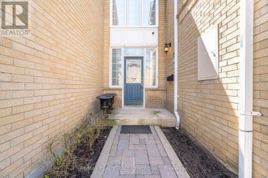 2 - 3 HARTNELL SQUARE Brampton (Central Park) Ontario photo 4