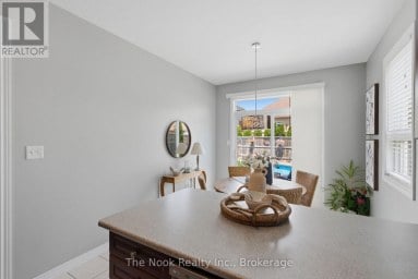 19 ALFRED SHRUBB LANE Clarington (Bowmanville) Ontario photo 11