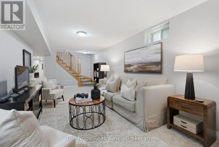19 ALFRED SHRUBB LANE, Clarington (Bowmanville), Ontario, L1C0B1