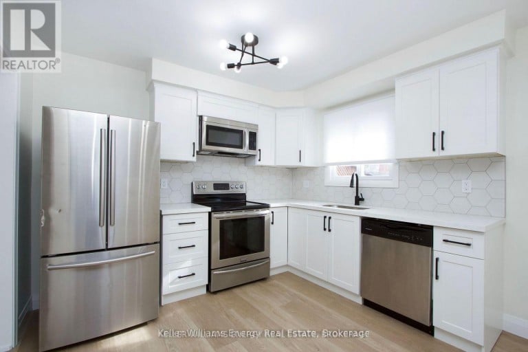 251 POPLAR STREET, Oshawa (Donevan), Ontario, L1H6P6