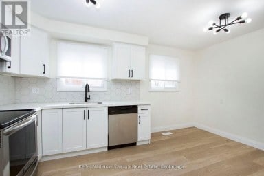 251 POPLAR STREET Oshawa (Donevan) Ontario photo 3