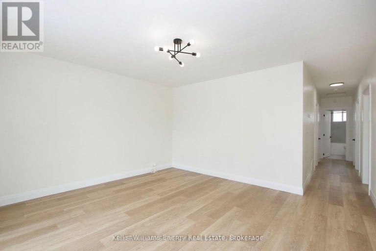 251 POPLAR STREET, Oshawa (Donevan), Ontario, L1H6P6