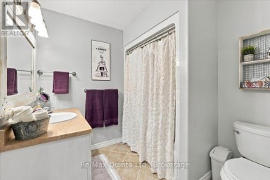 794 English Settlement Road, Quinte West (murray Ward) Ontario