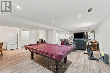 794 English Settlement Road, Quinte West (murray Ward) Ontario