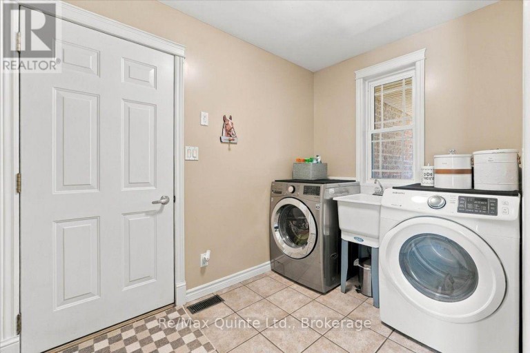 794 ENGLISH SETTLEMENT ROAD, Quinte West (Murray Ward), Ontario, K8V5P7