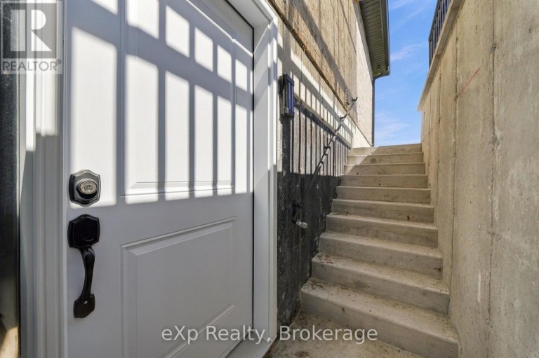 5 MAVETY COURT, Belleville (Thurlow Ward), Ontario, K8N0M2