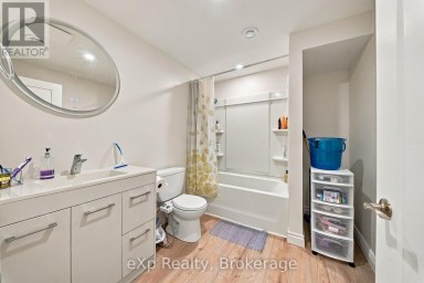 5 MAVETY COURT Belleville (Thurlow Ward) Ontario photo 23