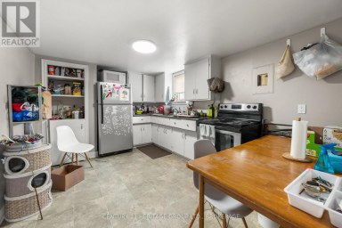 432 BARRIE STREET, Kingston (East Of Sir John A. Blvd) Ontario