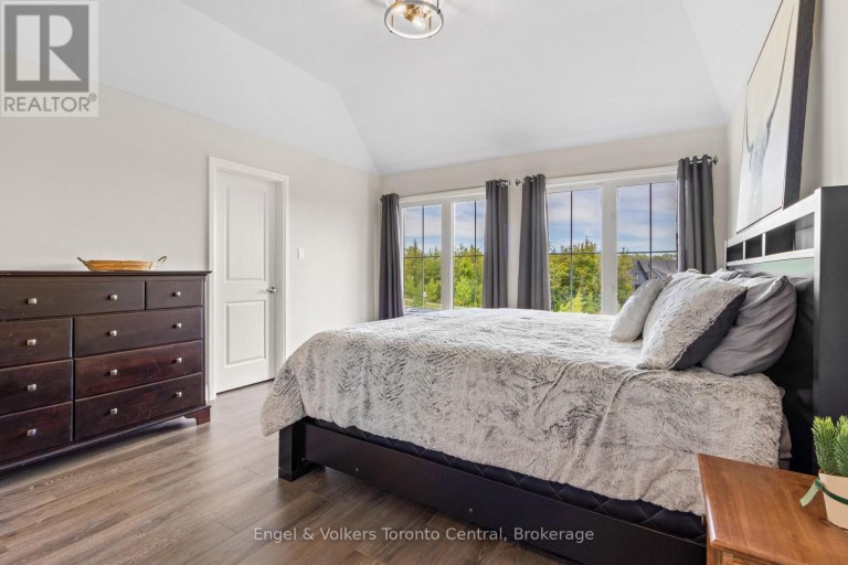 360 YELLOW BIRCH CRESCENT, Blue Mountains, Ontario, L9Y0Y1