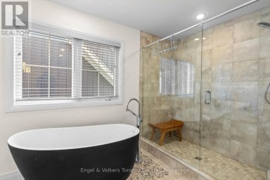 360 YELLOW BIRCH CRESCENT Blue Mountains Ontario photo 25