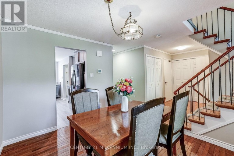 82 HORTON CRESCENT, Brampton (Central Park), Ontario, L6S5H6
