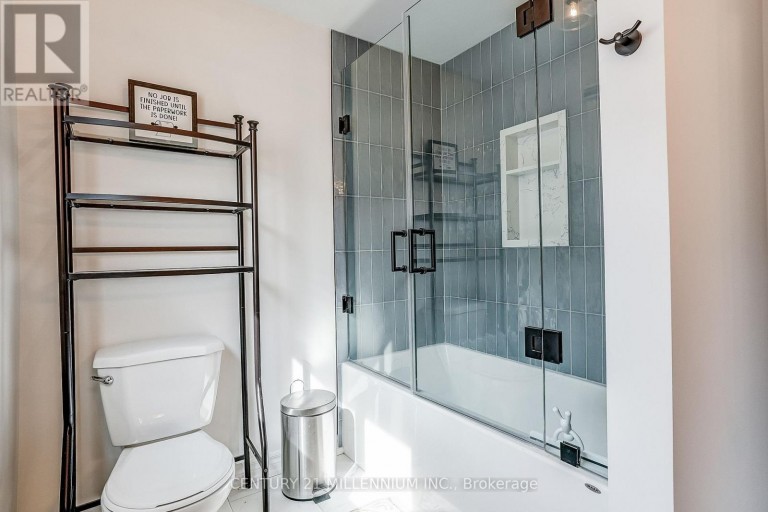 82 HORTON CRESCENT, Brampton (Central Park), Ontario, L6S5H6