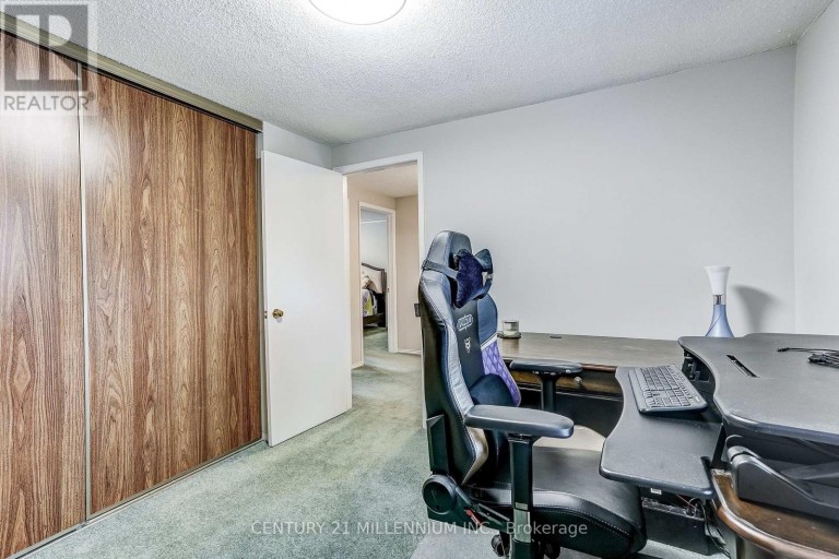 82 HORTON CRESCENT, Brampton (Central Park), Ontario, L6S5H6