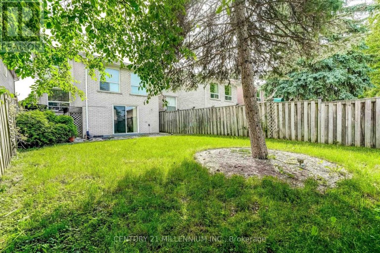 82 HORTON CRESCENT, Brampton (Central Park), Ontario, L6S5H6