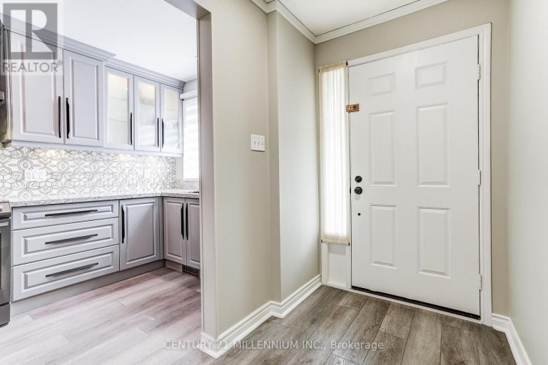 82 HORTON CRESCENT, Brampton (Central Park), Ontario, L6S5H6