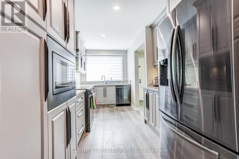 82 HORTON CRESCENT, Brampton (Central Park), Ontario, L6S5H6