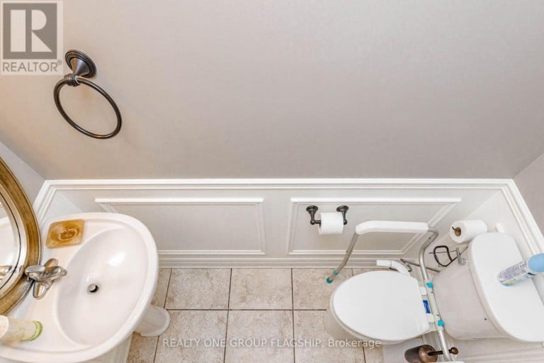 715 CASARIN CRESCENT, Milton (CO Coates), Ontario, L9T2W3