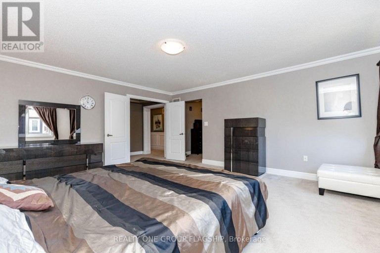 715 CASARIN CRESCENT, Milton (CO Coates), Ontario, L9T2W3