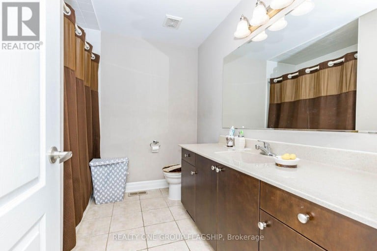 715 CASARIN CRESCENT, Milton (CO Coates), Ontario, L9T2W3