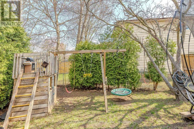1291 CONSORT CRESCENT, Burlington (Palmer), Ontario, L7M1J8