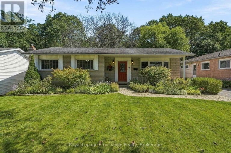 36 PARKVIEW HEIGHTS, Quinte West (Trenton Ward), Ontario, K8V5L7