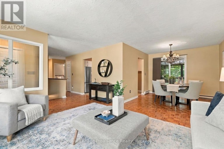 36 PARKVIEW HEIGHTS, Quinte West (Trenton Ward), Ontario, K8V5L7