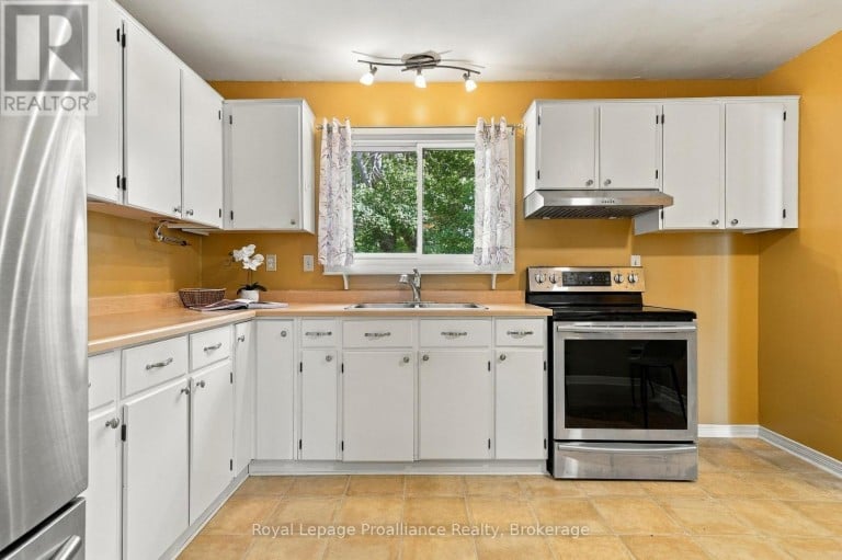 36 PARKVIEW HEIGHTS, Quinte West (Trenton Ward), Ontario, K8V5L7