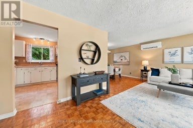 36 PARKVIEW HEIGHTS Quinte West (Trenton Ward) Ontario photo 6