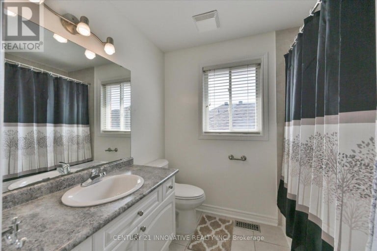 28 EMPIRE DRIVE, Barrie (Innis-Shore), Ontario, L4N0Y9