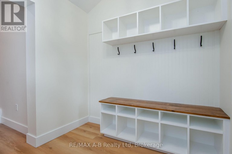 40 EAST GORE STREET, Stratford, Ontario, N5A3X5