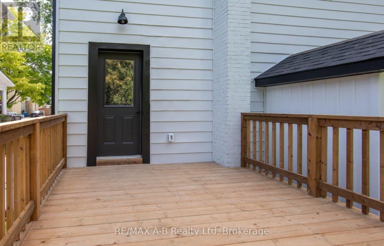 40 EAST GORE STREET, Stratford, Ontario, N5A3X5